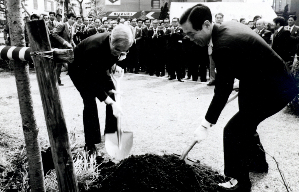 A tree-planting ceremony in Fujiyoshida City